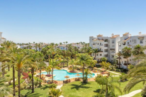 Sea & mountain view penthouse, Estepona